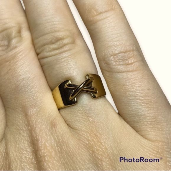 Cross Design Gold Plated Ring, Size 7 - Picture 10 of 11
